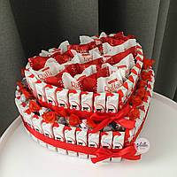 Подарочные боксы девушке, двухъярусный торт, подарок из киндеров для любимой девушки, дочки, жены