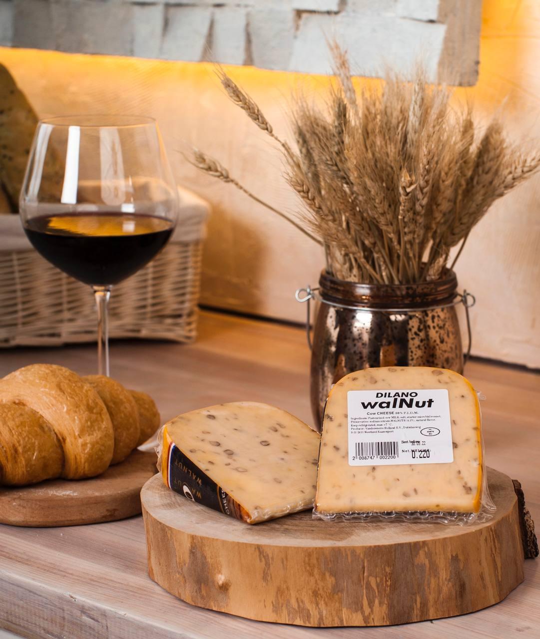 Гауда сир 😍 "Dilano Walnut" з волоським горіхом. 250 гр. Голандія