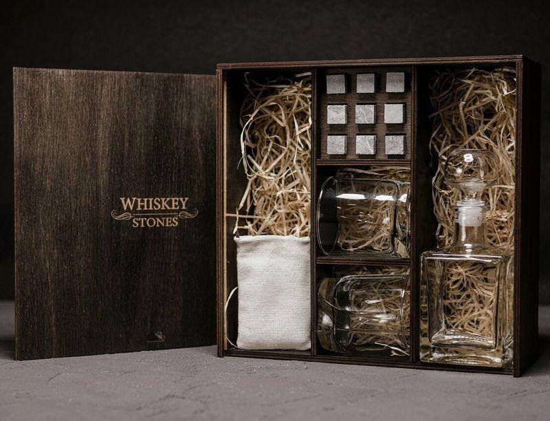 Набір для віскі графин склянки каміння в подарунковій коробці з відділенням для пляшки Whiskey stones 141021