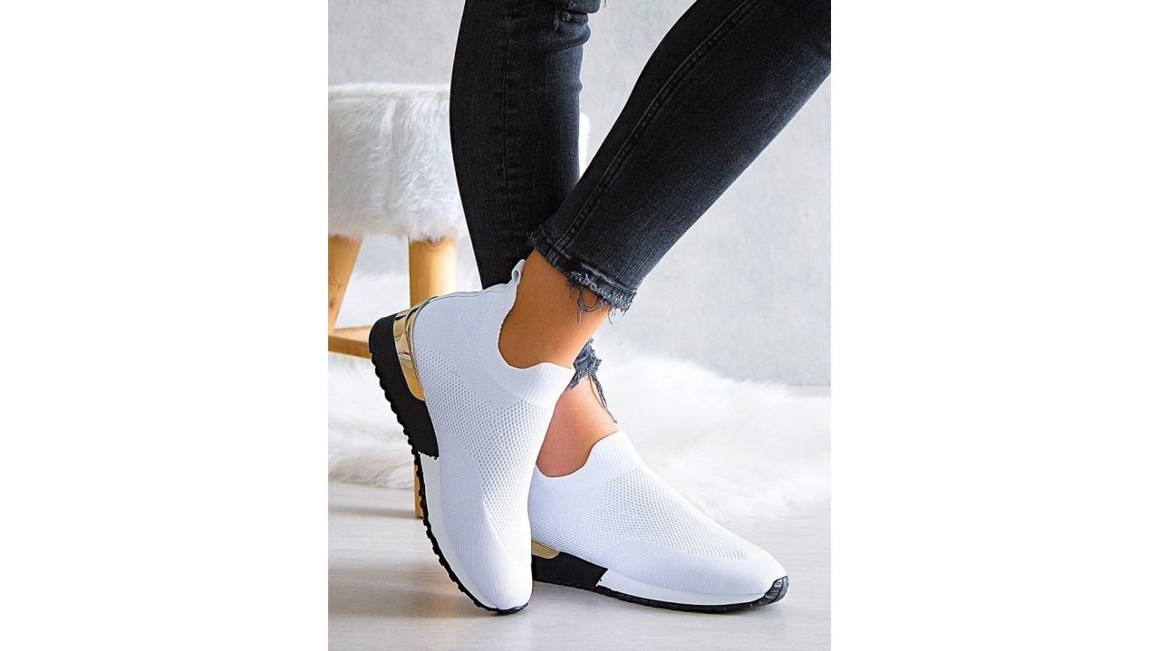 Жіночі кросівки білі трикотажний верх спортивні гнучкі 36-41 розмір