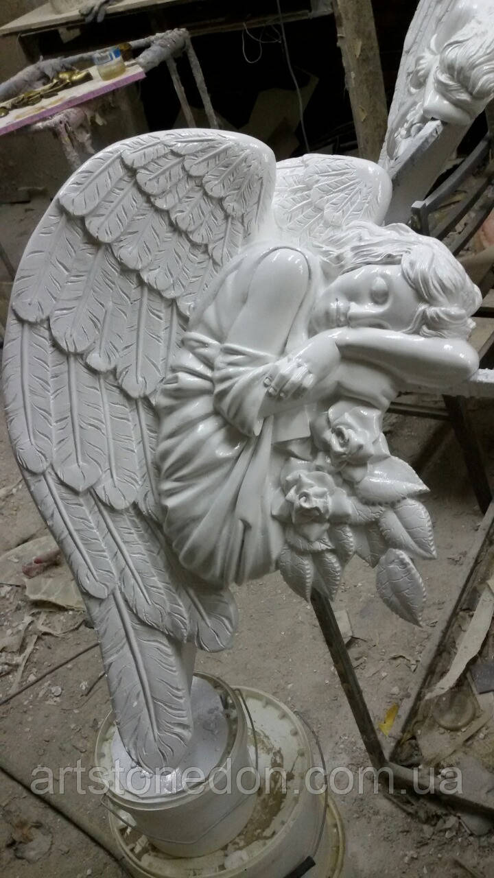 Ангел з мармуру для пам'ятника (білий і золото) 75*50 см - фото 1 - id-p261835925