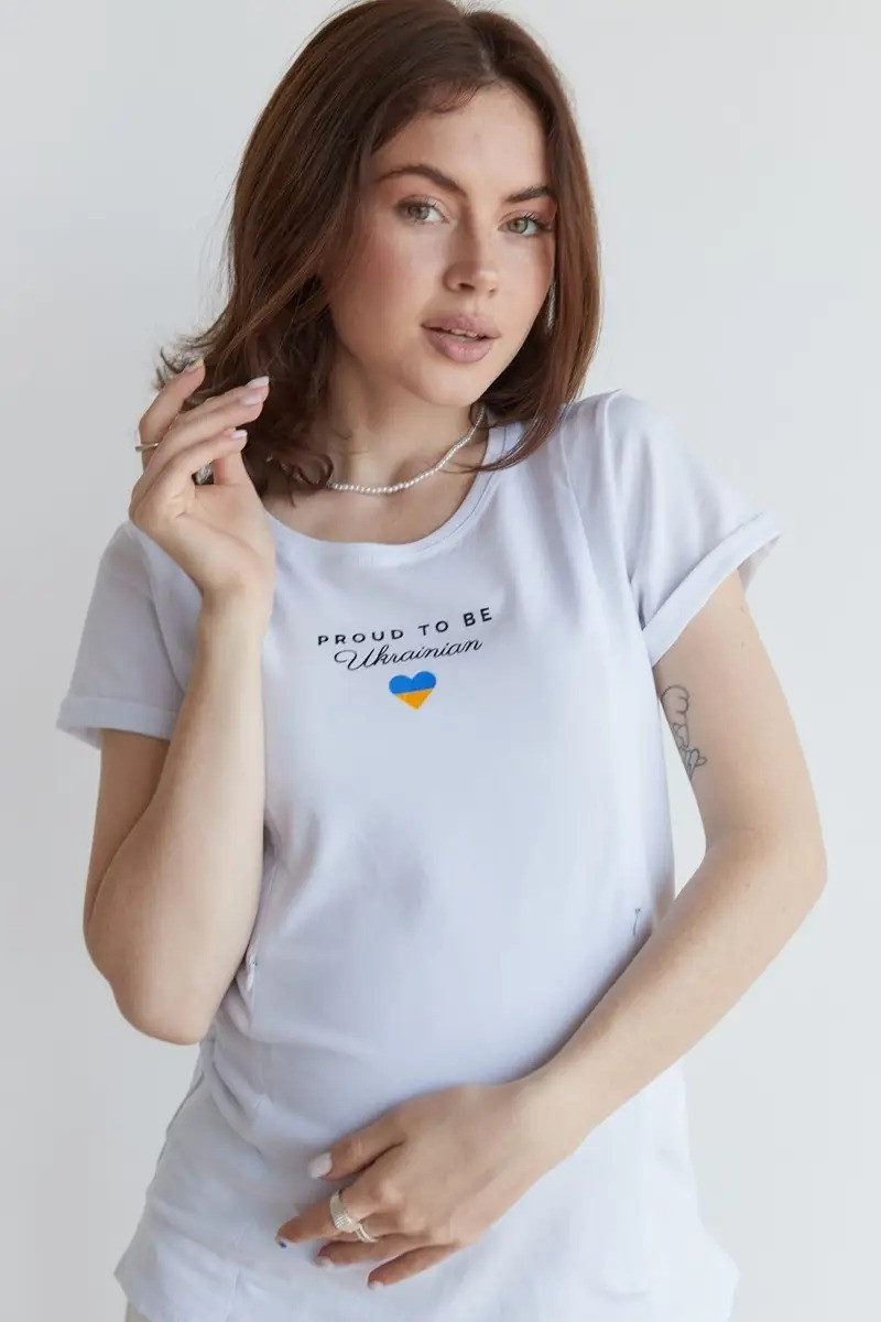 Біла трикотажна футболка для вагітних та годуючих із секретом для годування патріотичний принт, 4180041-1