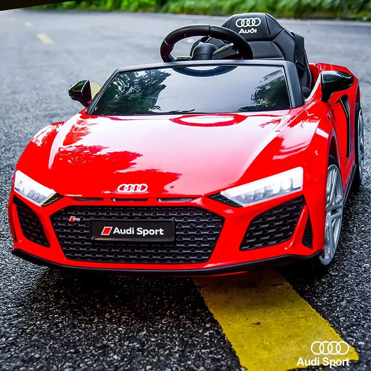 Дитячий електромобіль Audi R8 на акумуляторі
