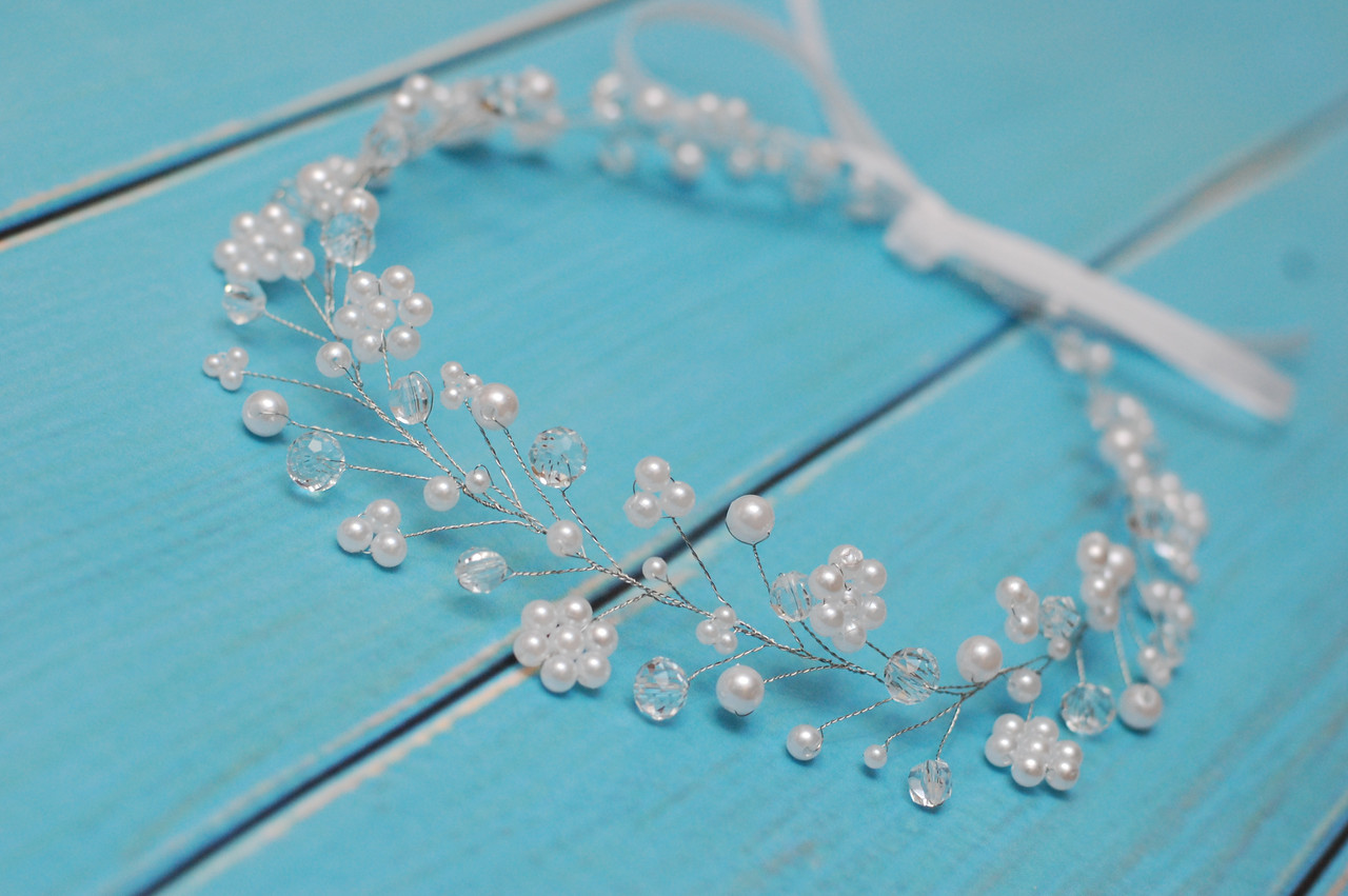 Весільний вінок прикраса для волосся білий з намистин в зачіску для нареченої сріблястого кольору, фото 1