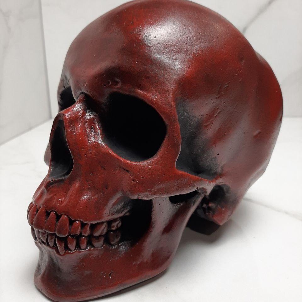 Декоративний череп з гіпсу - Red skull