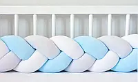 Бортик в кроватку Хатка Косичка Белый-Голубой-Пепельный 180 см (половина кроватки)