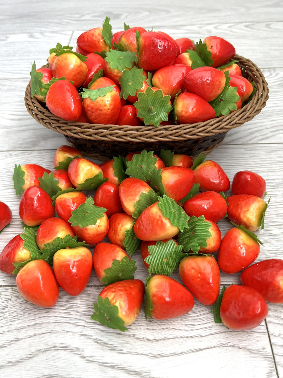 Штучний фрукт полуниця. Муляж полуниці (паковання 100 штук), фото 1