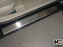 Накладки на пороги Renault Megane II 5D 2002-2009 premium P-RE15