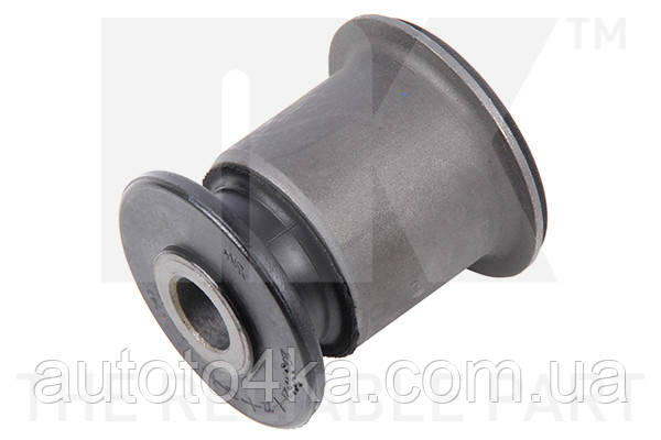 Сайлентблок важеля передньої підвіски передній NK 5104783