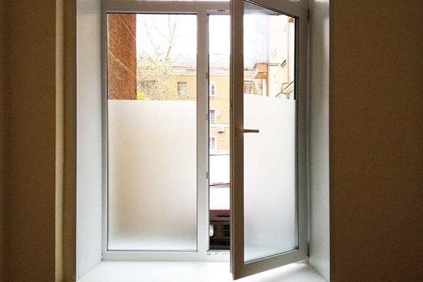 Матовый стеклокпакет. Сатин белый