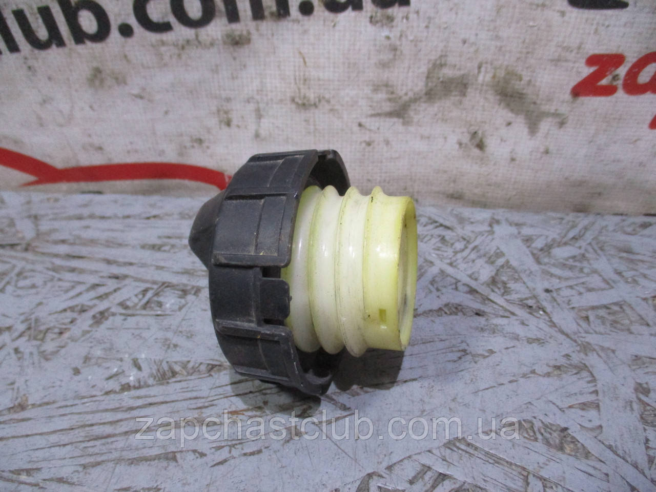 Кришка/вибка паливного бака (уцінка) 1711A014 9919057 Lancer X Mitsubishi, фото 1