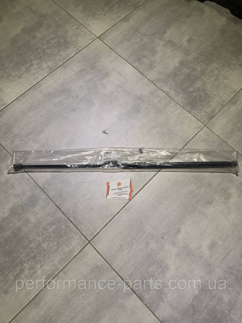 Амортизатор капота VAG 5GM823359