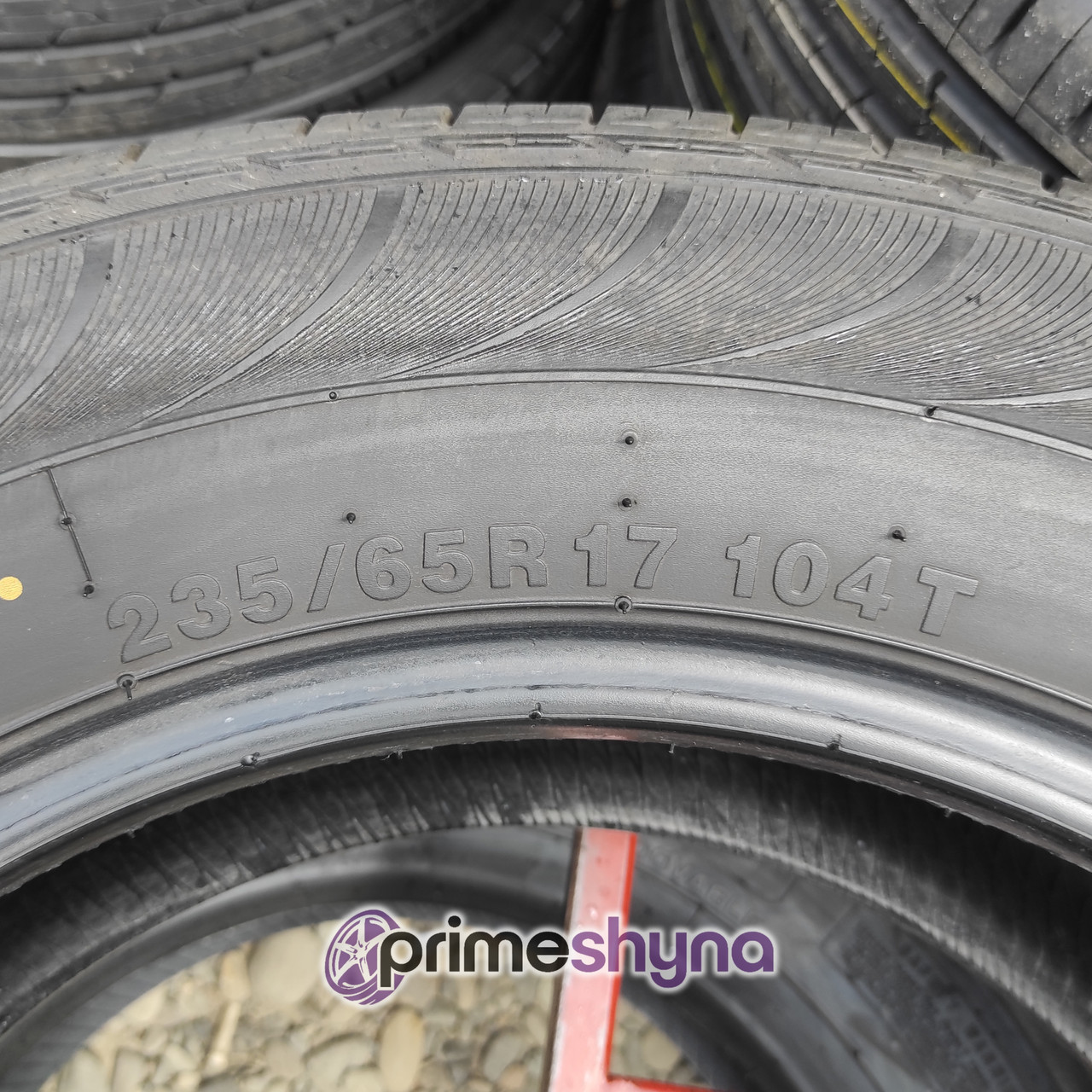 Летние шины б/у Kumho Solus KL21 235/65R17 104T 5.5 - 7 mm 20 год - фото 7 - id-p1619587455