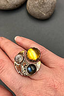 Перстень « Лауна і сонце» з латуні і срібла з природним лабрадоритом, бурштином і місячним каменем