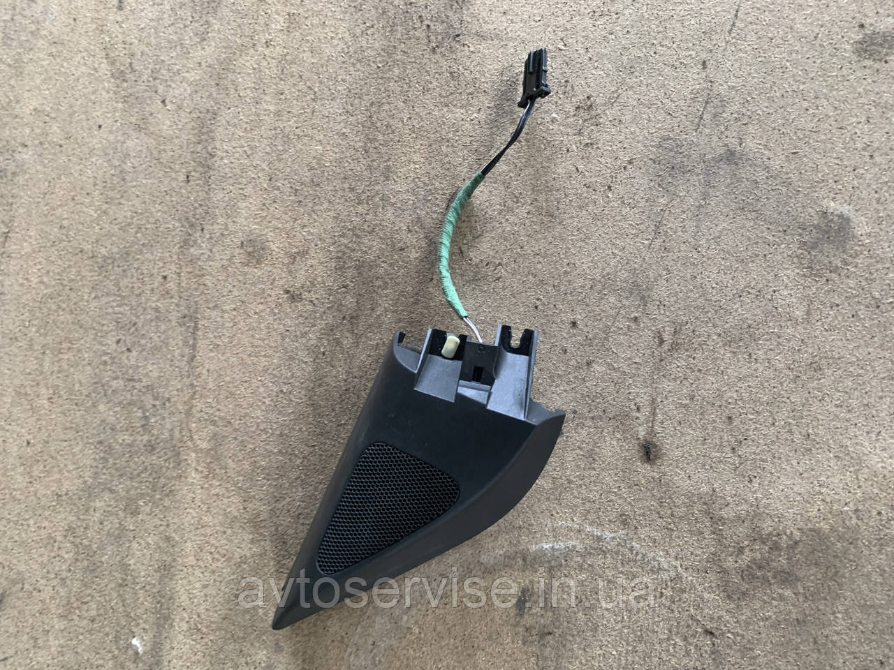 Куточок із пискавкою правий 8 Ом Volkswagen Passat B6, фото 1