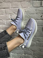 Стильные кроссовки для девушек Adidas Yeezy 350 v2 Static Reflective. Женская обувь Адидас Изи 350.