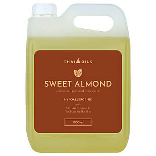 Професійна масажна олія «Sweet almond» 3000 ml для масажу