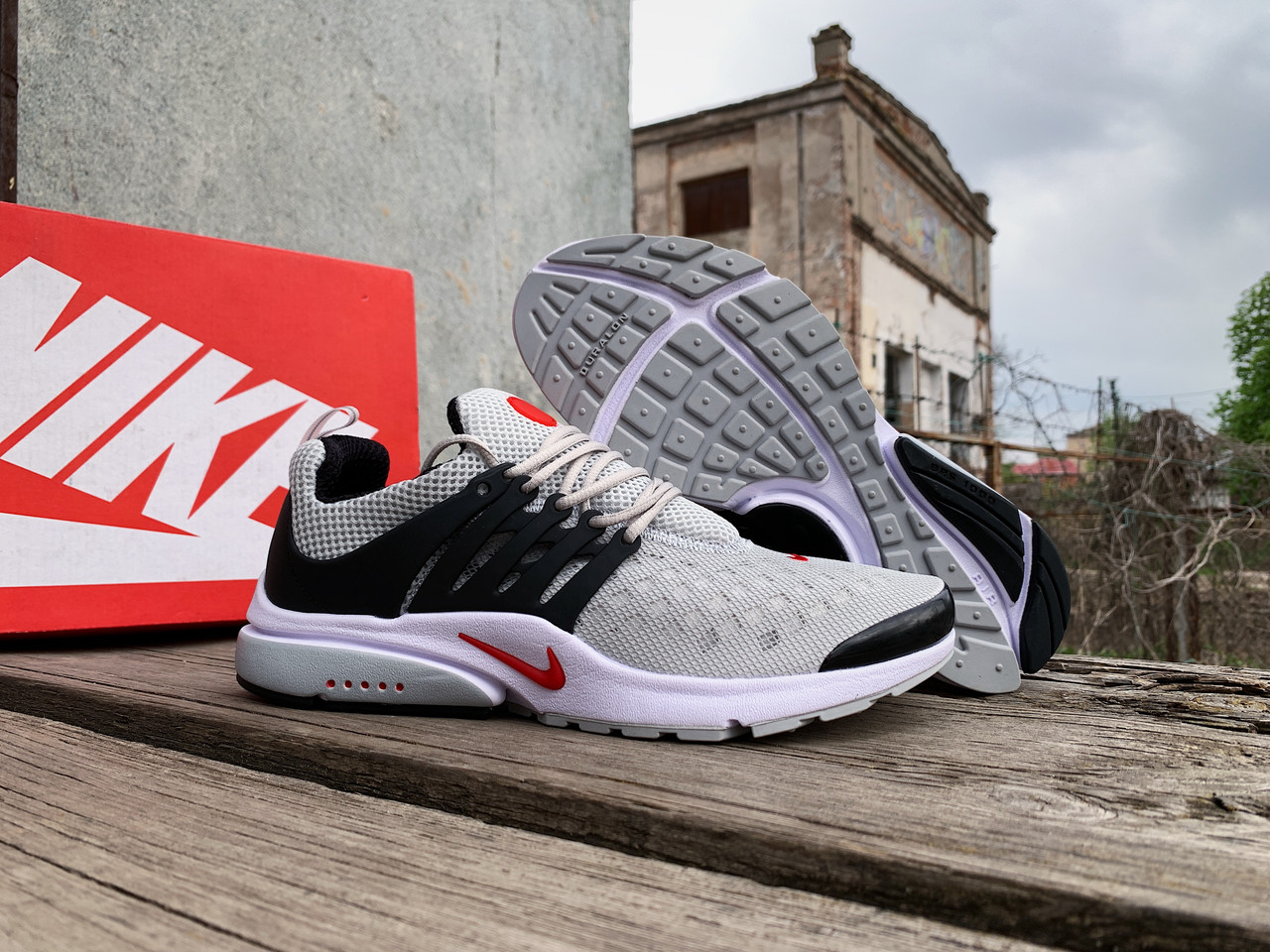 Чоловічі літні кросівки Nike Air Presto світло-сері
