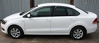 Дефлектори вікон вітровики на Volkswagen Polo 5 седанів 2010-2017 (скотч