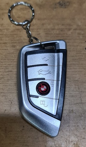 Брелок ліхтарик форма ключа Alloet No1590