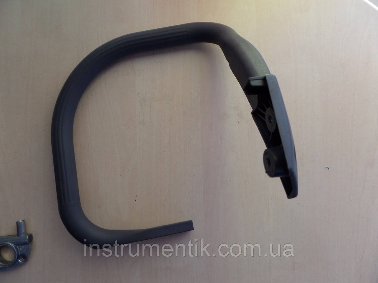 Ручка дуга для Oleo-Mac 937, 941С, 941CX