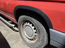 Накладки на арки (4 шт, чорні) ABS пластик для Mercedes Vito W638 1996-2003 рр