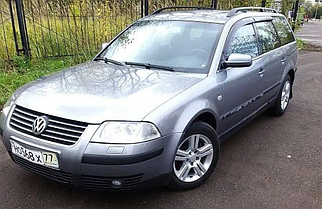 Дефлектори вікон, вітровики на Volkswagen Passat B5 універсал 1997-2005 (скотч)