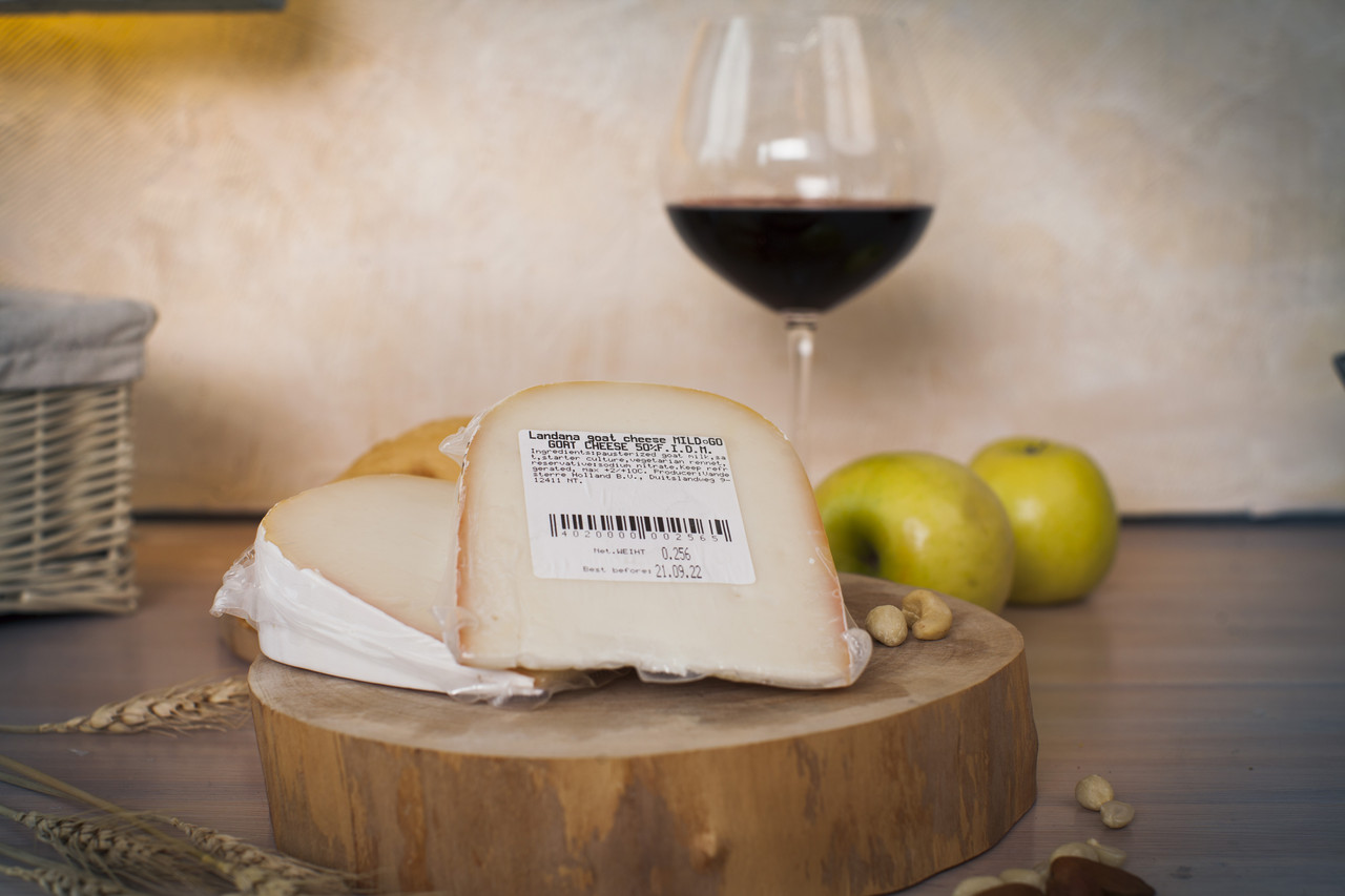 Сир 🧀 козячий "Landana Goat" 250 гр. Голандія