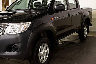 Розширювачі колісних арок (накладки на арки) Toyota Hilux 2010-2015 р. в. Тойота Хайлюкс