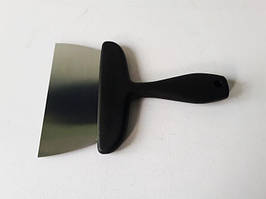 Шпатель кулінарний неіржавка + пластик із чорною ручкою 20*14 см VT6-19955