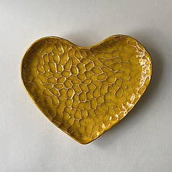Тарілка керамічна M.CERAMICS серце жовта ручної роботи