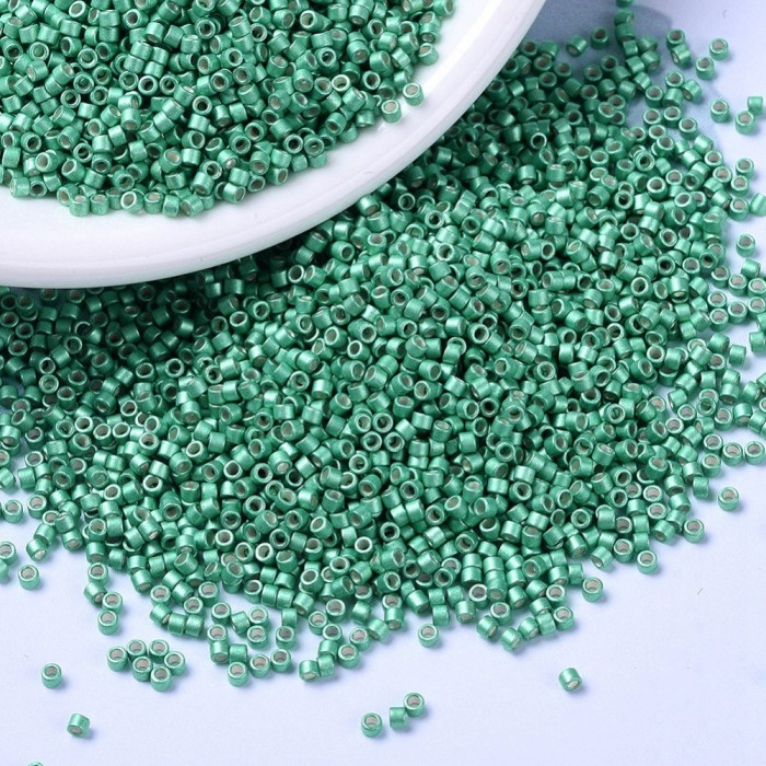 Бісер Японський MIYUKI Delica DB1182 11/0, Galvanized Semi-Frosted Dark Mint, 200 шт./1г, (УТ100024065)