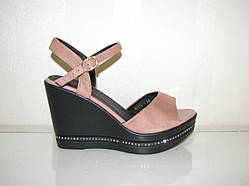 Ошатні бежеві босоніжки замшеві танкетці платформа стрази розмір 40