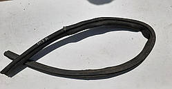 Щільна гумка передня права Ford Mondeo 3