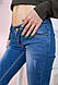 Жіночі джинси з потертостями на середній посадці колір Синій 167R3305 25, фото 5