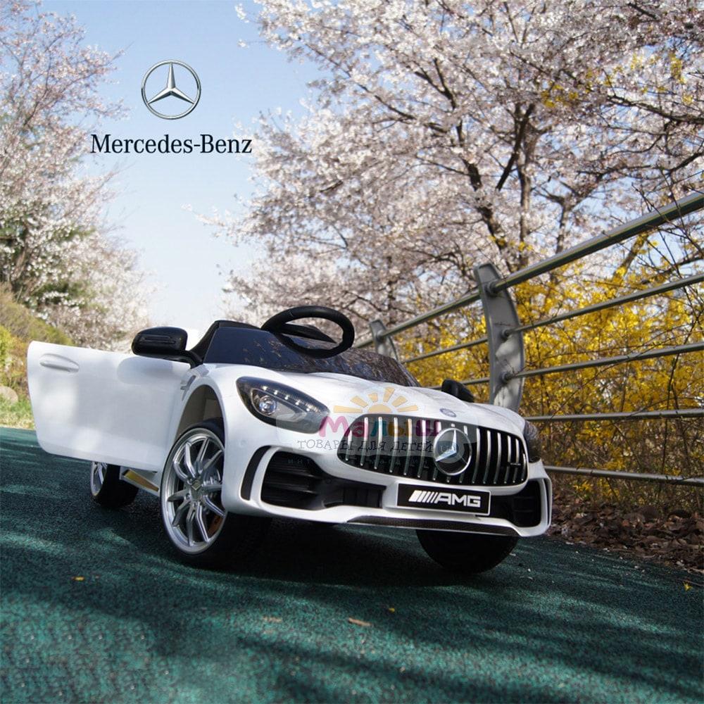 Дитячий електромобіль Mercedes AMG GTR белый