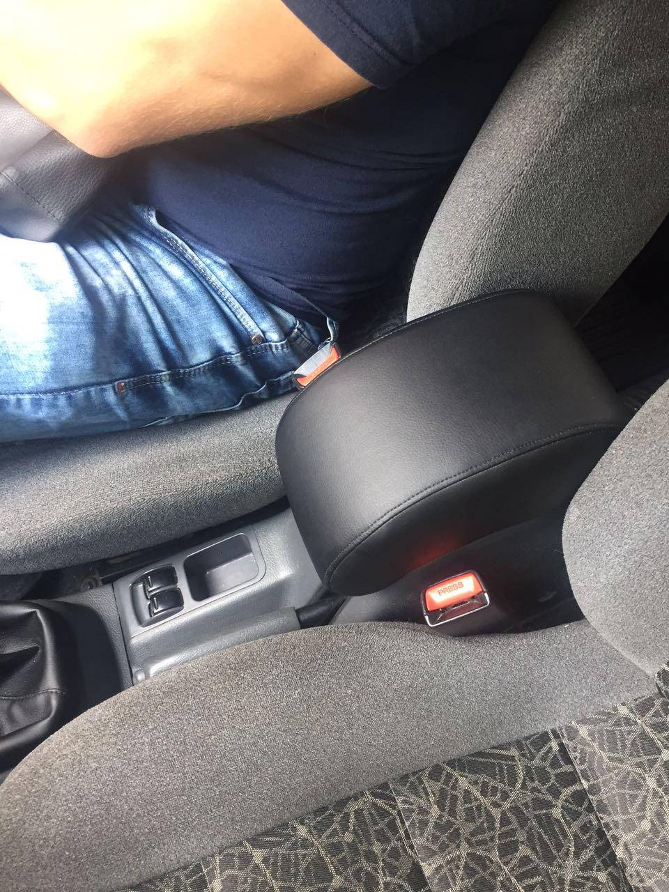 

Подлокотник на Ланос Сенс Деу Део для Daewoo Lanos Sens (Черный гладкий)