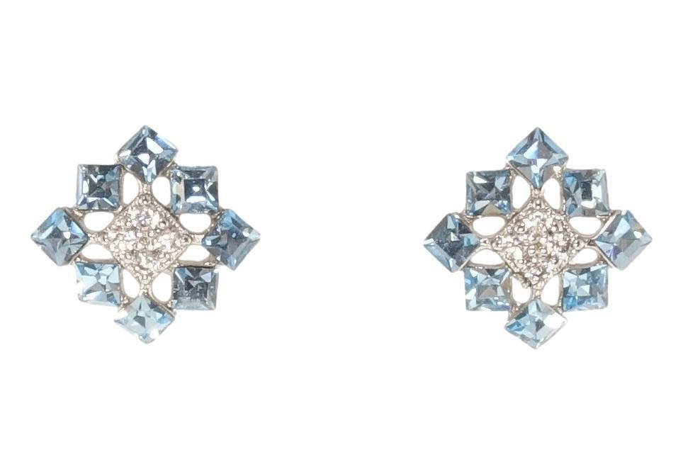 

Серьги Xuping Родий с кр-ми Swarovski гвоздики (пусеты) "Изящные ромбы с кристаллами Aquamarine"