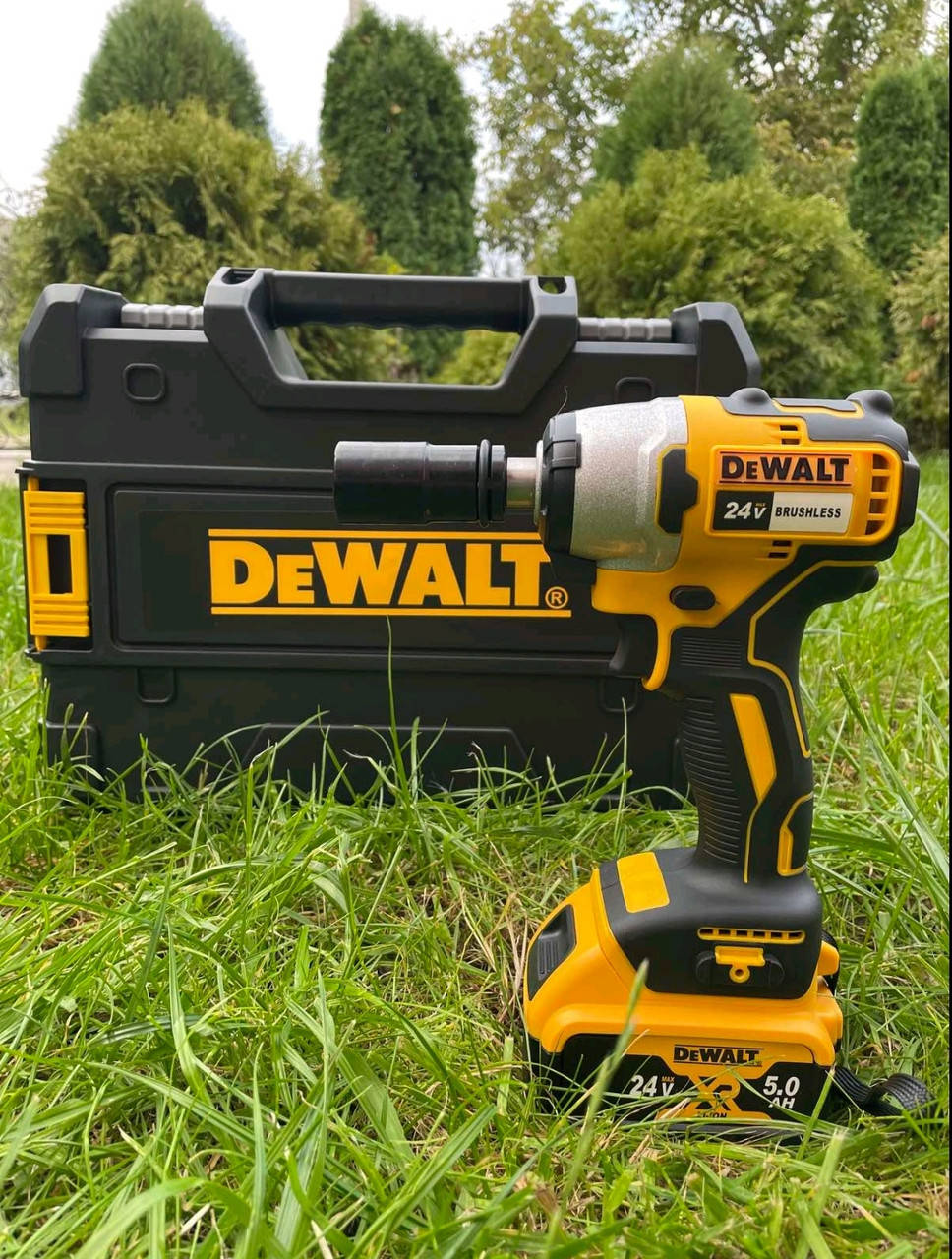 

Акумуляторний гайковерт DeWALT 24V/5ah