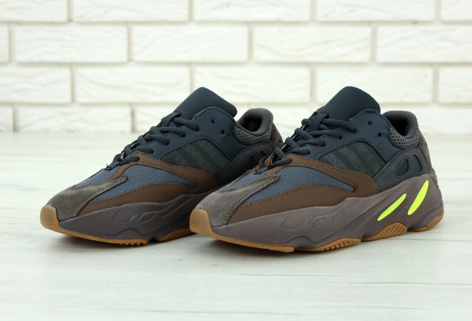 Жіночі Кросівки Adidas Yeezy Boost 700