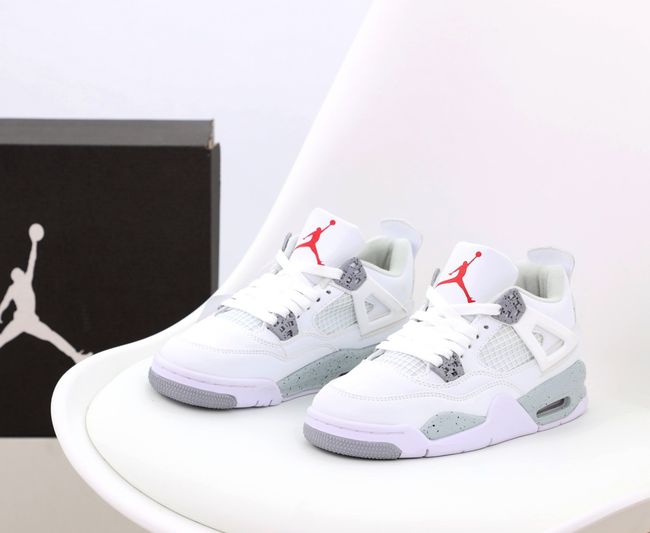 Чоловічі білі Кросівки Nike Air Jordan 4 Retro