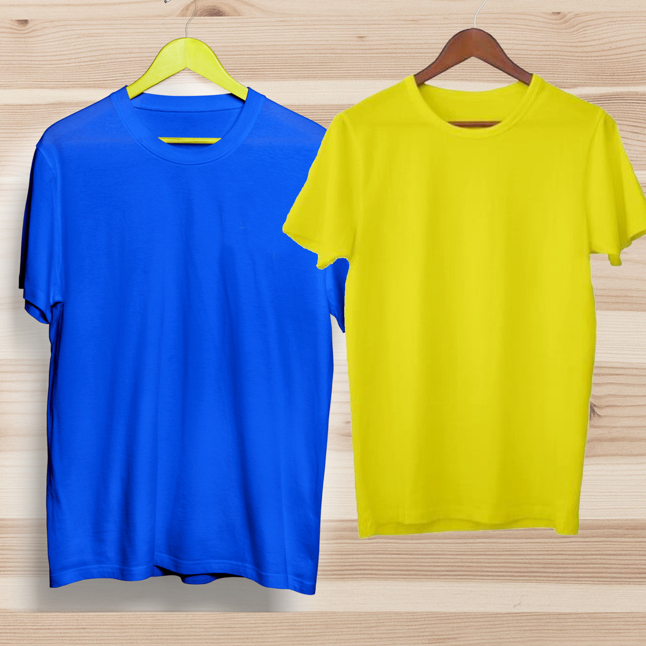 Парний комплект футболок: синя і жовта. Набір парних футболок: синя і жовта.