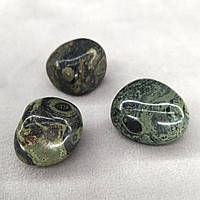 Камень талисман натуральная Яшма Камбаба (крокодиловая) d-3-4см (+-) вес 20-30 грамм цена за 1 шт