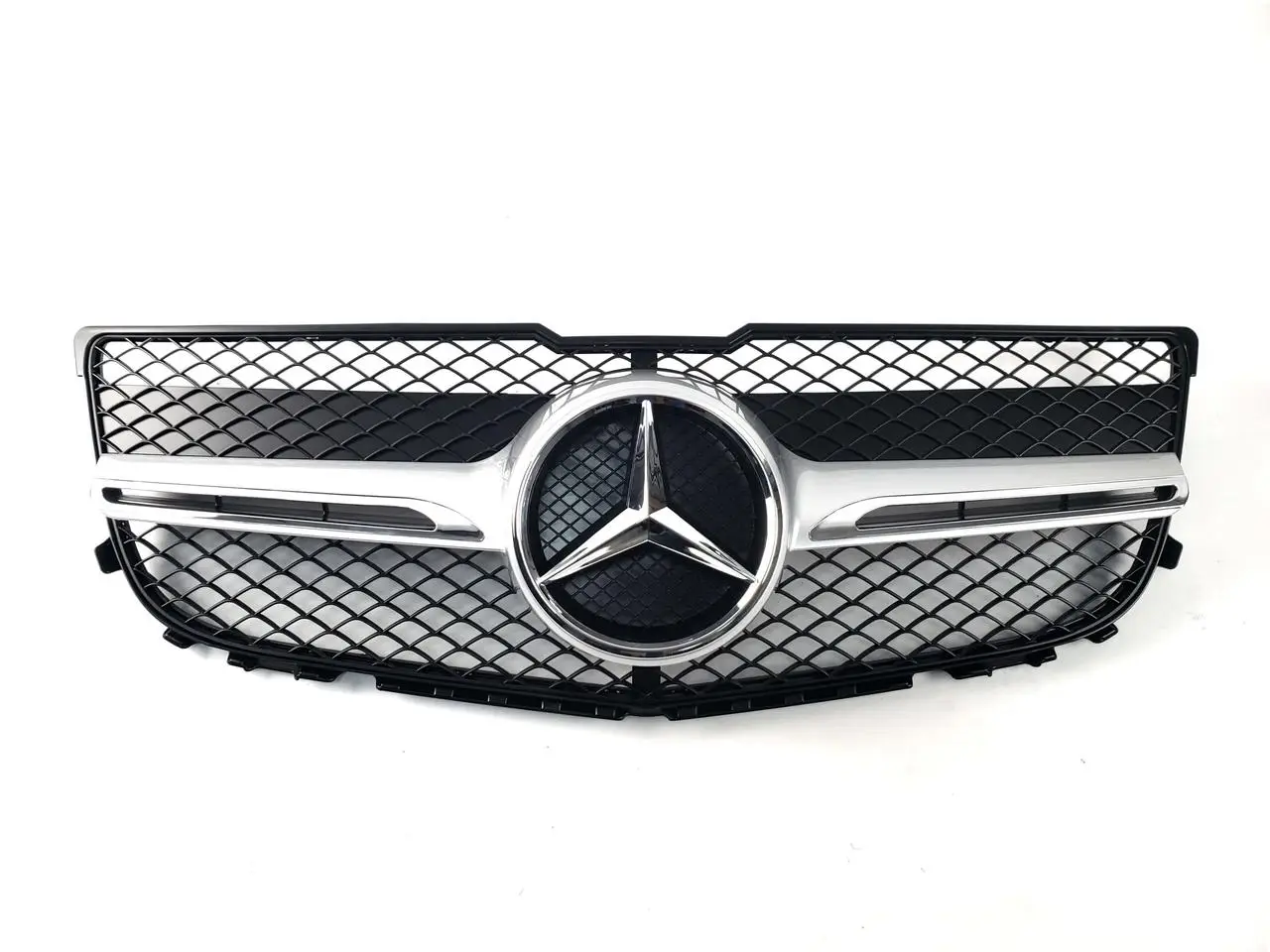 Решітка радіатора Mercedes GLK X204 рестайл стиль AMG (чорний + срібло)