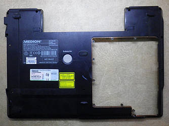 Б/У Корпус низ на Medion MIM2300