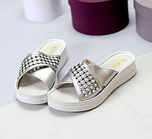 Жіночі шльопанці на платформі сріблясті натуральна замша