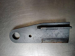 3518050-11840А кронштейн кріплення лівий