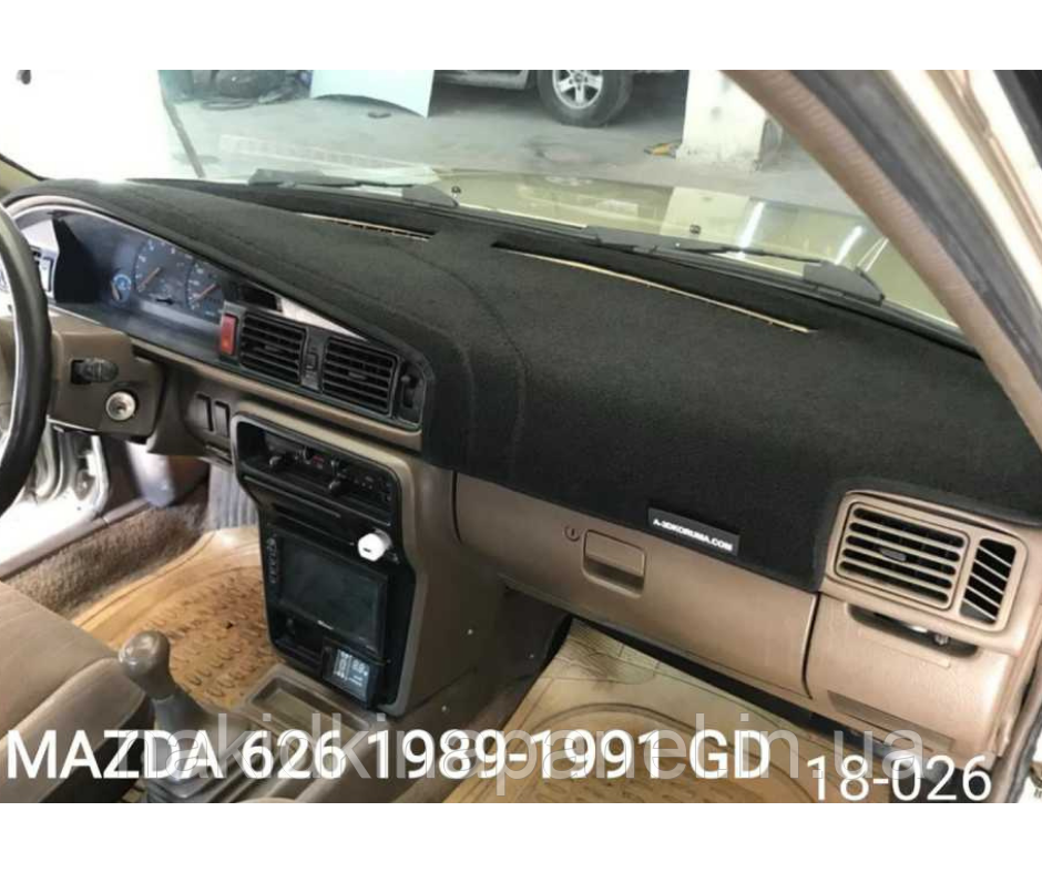 Накидка на панель приладів MAZDA 626 Capella1991