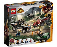 LEGO Jurassic World Нападение трицератопса на пикап 210 деталей (76950)