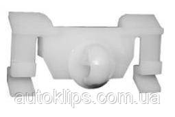 Кліпса кріплення порога Mercedes W202, W203, W208, W210, W220 ОЕМ: A0099884178